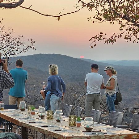 Onduri Lodge オウチョ エクステリア 写真