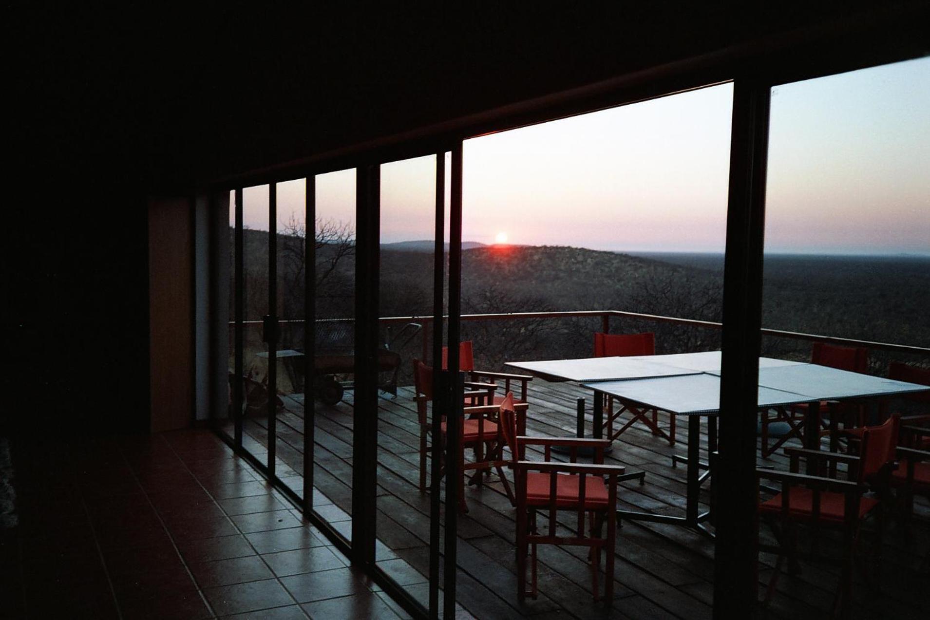 Onduri Lodge オウチョ エクステリア 写真
