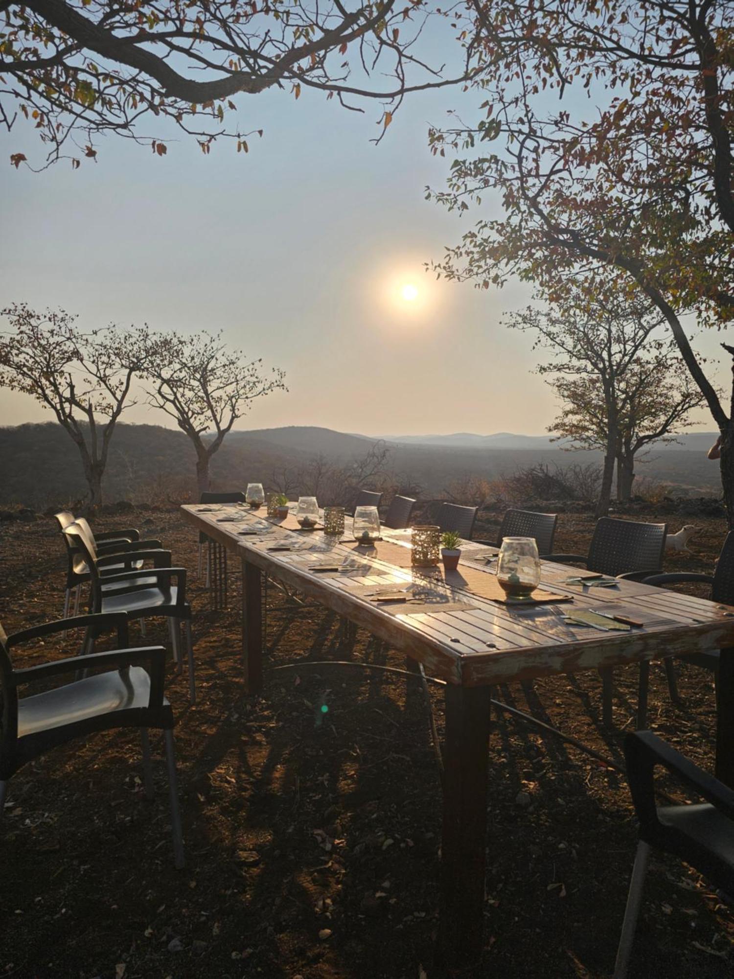 Onduri Lodge オウチョ エクステリア 写真