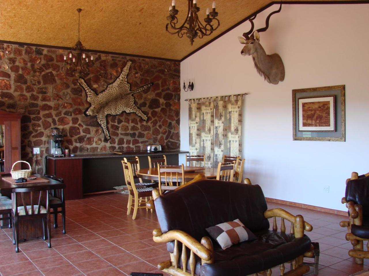 Onduri Lodge オウチョ エクステリア 写真