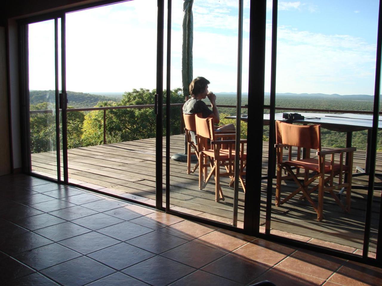 Onduri Lodge オウチョ エクステリア 写真